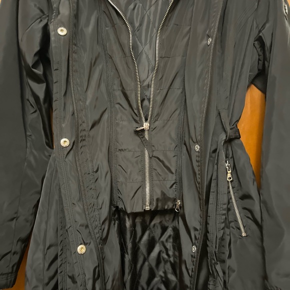Jessica Simpson black coat
H - Picture 11 of 15
